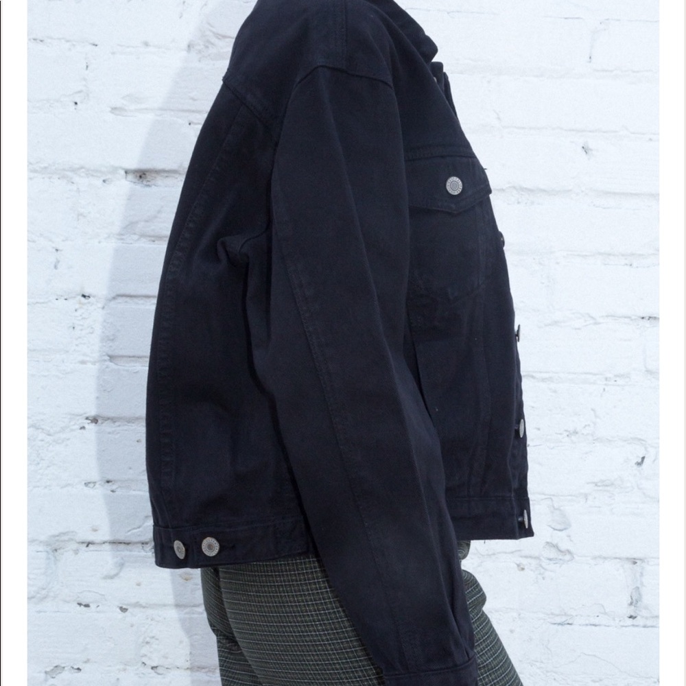 Brandy Melville Black Kaylee Denim Jacket - Picture 2 of 7